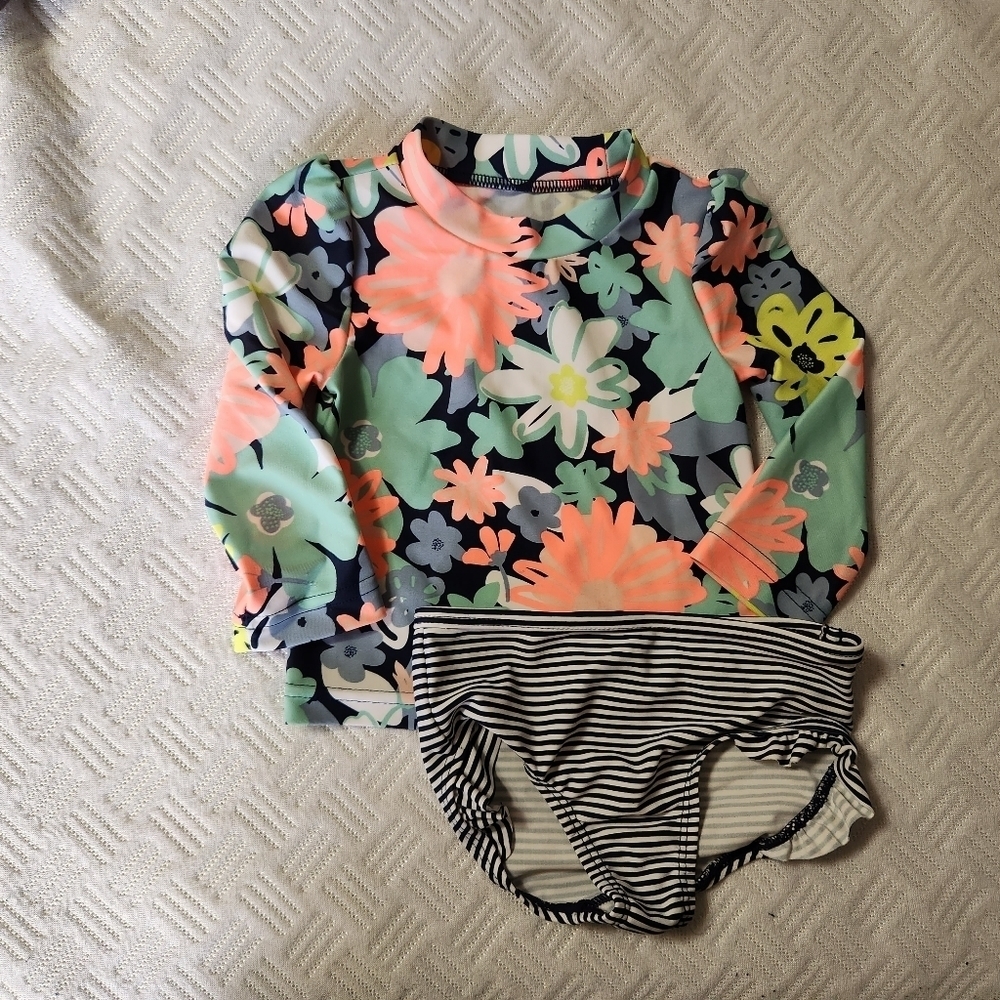 Girls Carter's 2 piece swimsuit swimsuit‎ size 9 months